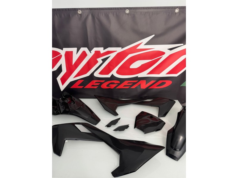 KIT CARENE COMPLETO PER PIT BIKE XTREMA E NUDA KIT CARENE COMPLETO PER PIT BIKE XTREMA E NUDA