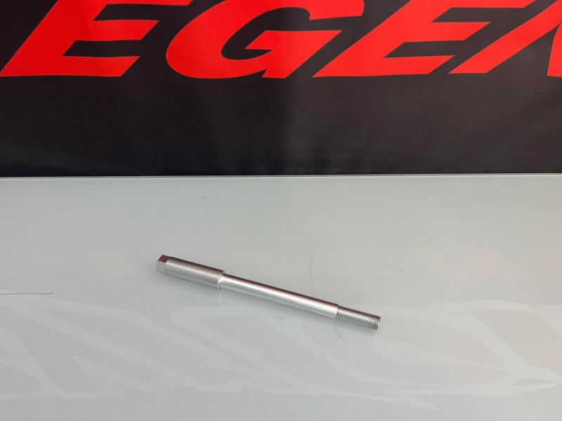 ASSE RUOTA ANTERIORE IN ERGAL 7075 CNC PER MASELLI, MUPO, FASTACE